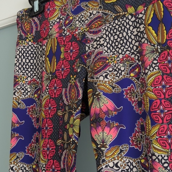 Onzie Yoga Women's Leggings Full Length Floral Tribal Ikat Print Size M/L - Picture 3 of 4